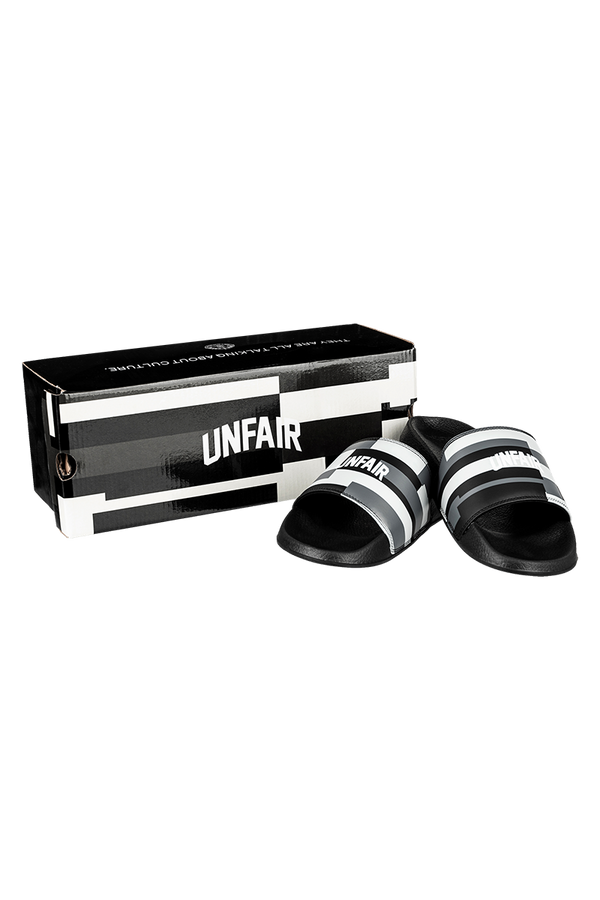 ❌ SALE ❌ UNFAIR ATHLETICS Badeschlappen "Unfair Curved Slides"