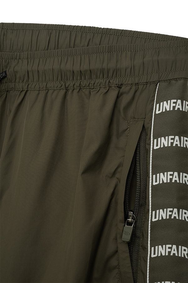 ❌ SALE ❌ UNFAIR ATHLETICS Trainingshose Curved Tape Trackpants | Olive